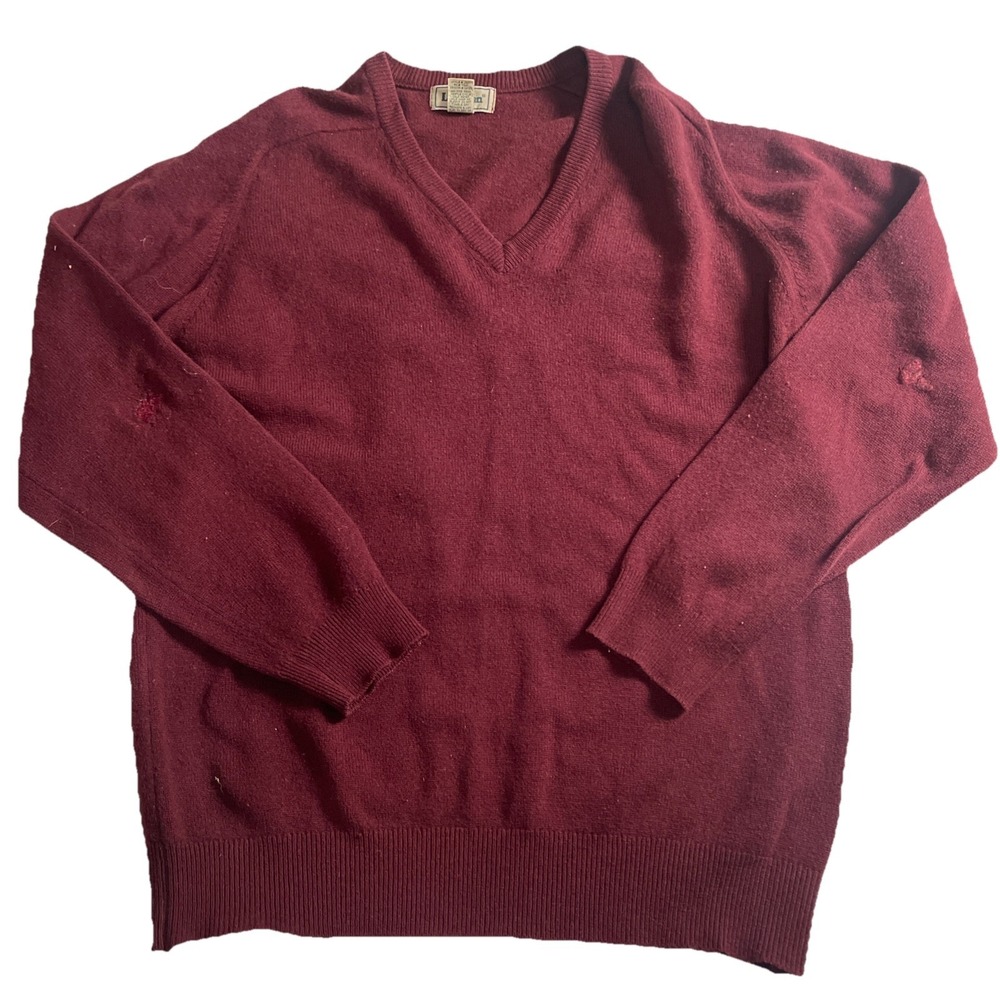 LL Bean Sweater Mens Small Gray Scottish Lambswool V Neck Pullover Knit Scotland
